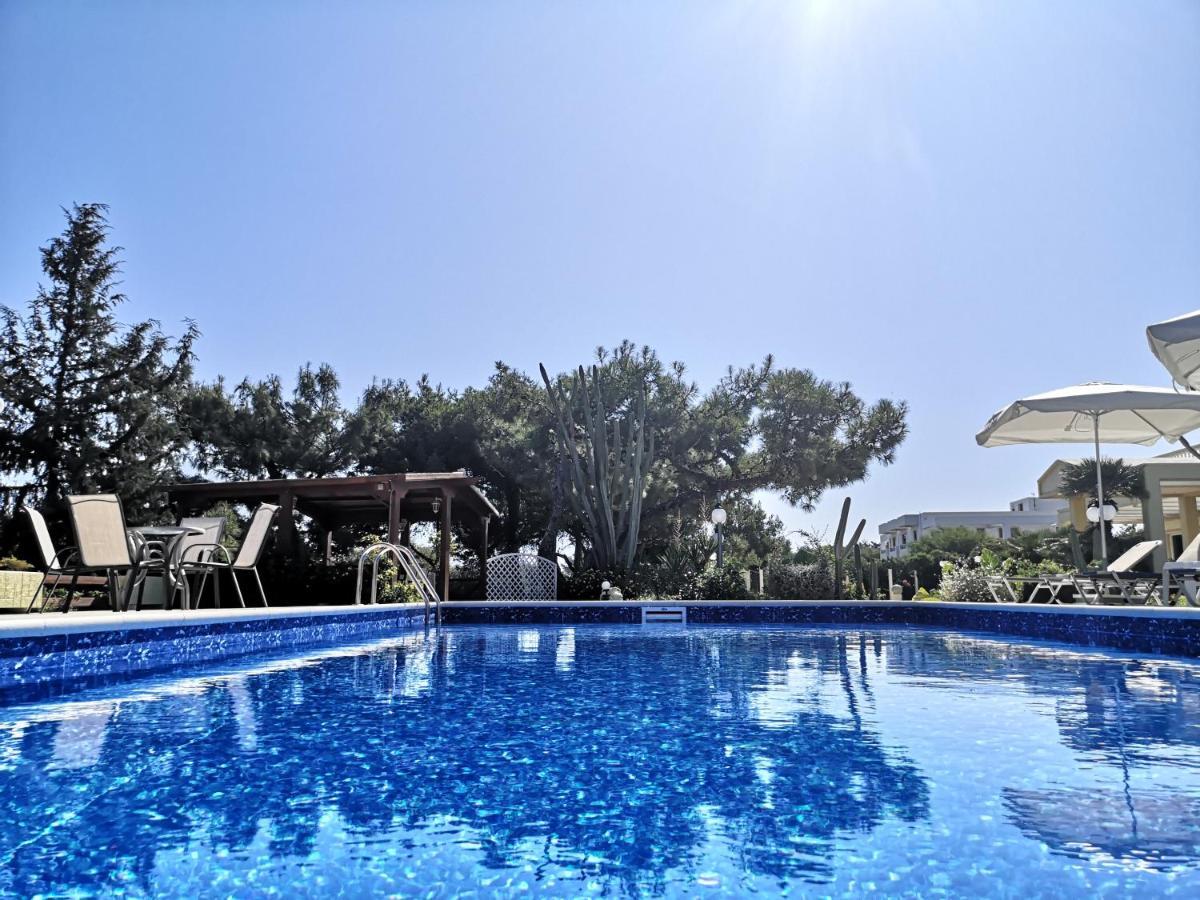 Louis Luxury Villa By Living In Blue Koskinou  Extérieur photo