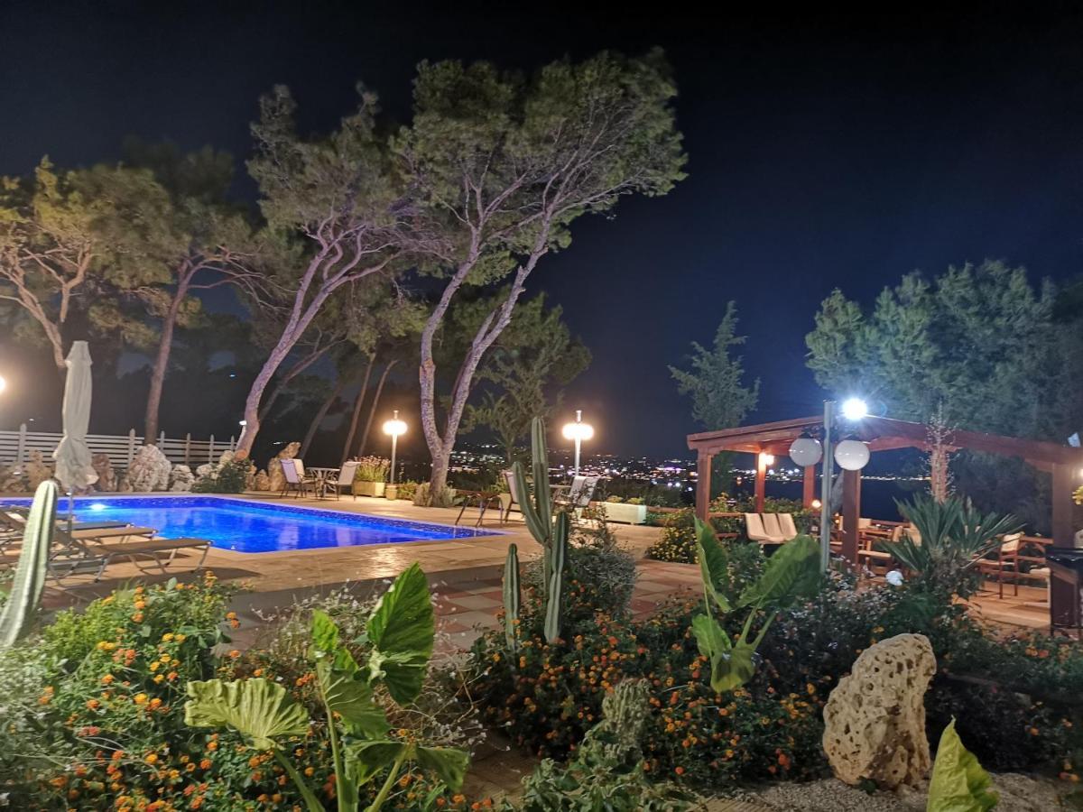 Louis Luxury Villa By Living In Blue Koskinou  Extérieur photo